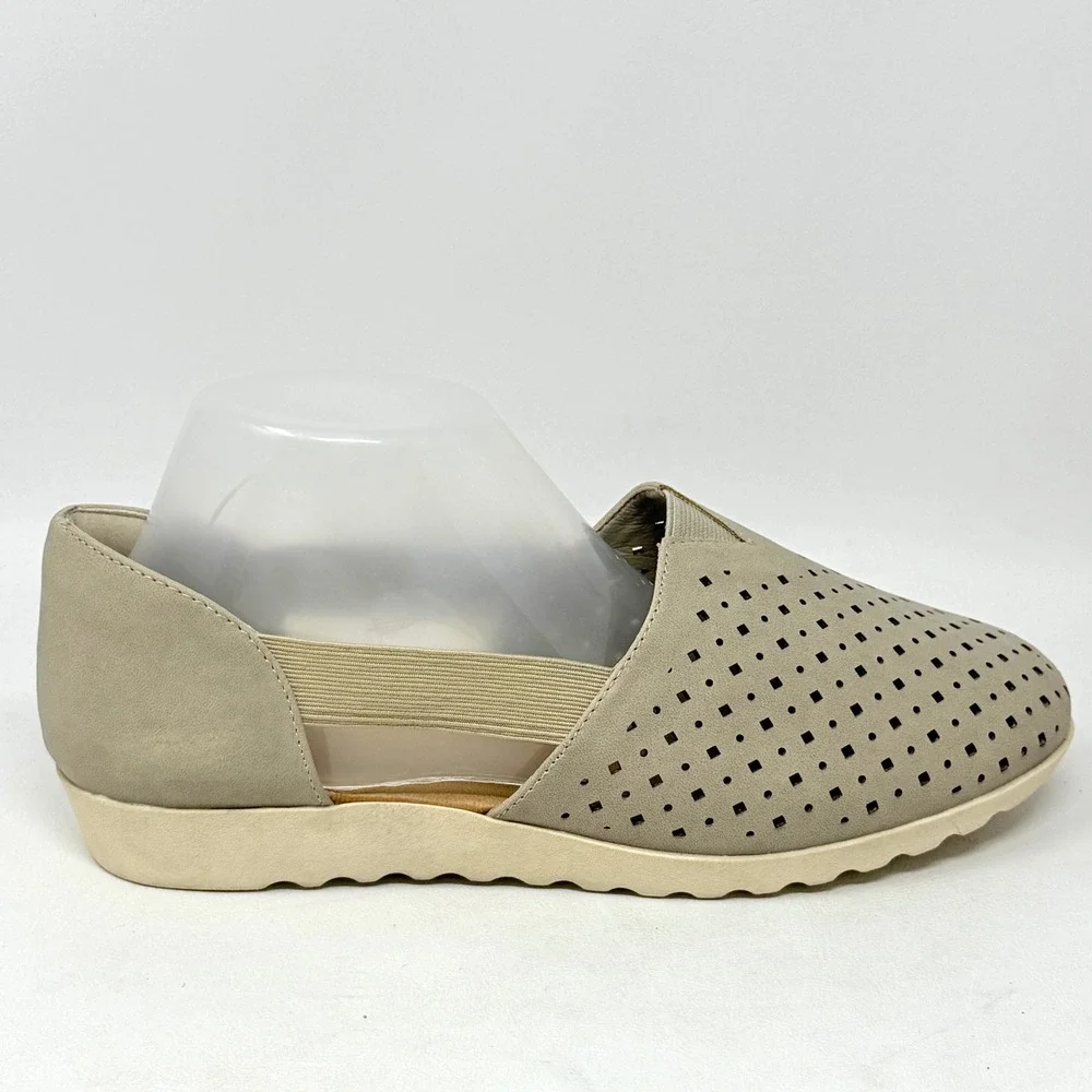 Comfortview Zoe Taupe Perforated Shoes Women 8.5 WW Wide Width Hipster Preppy